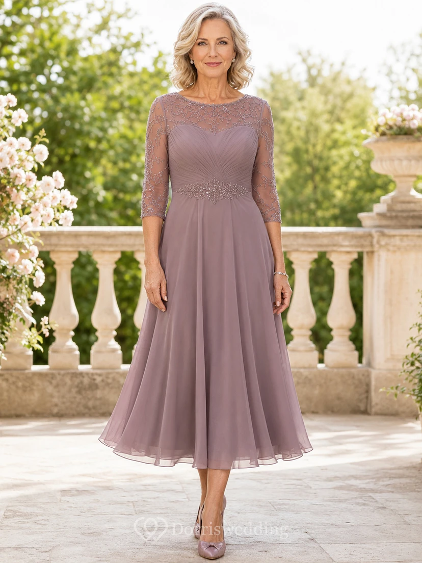 Elegantes Vintage-Brautkleid in Mauve-Spitze mit Illusion-Bateau-Ausschnitt, Dreiviertelärmeln, Perlenbesatz und A-Linien-Schnitt in Teelänge.