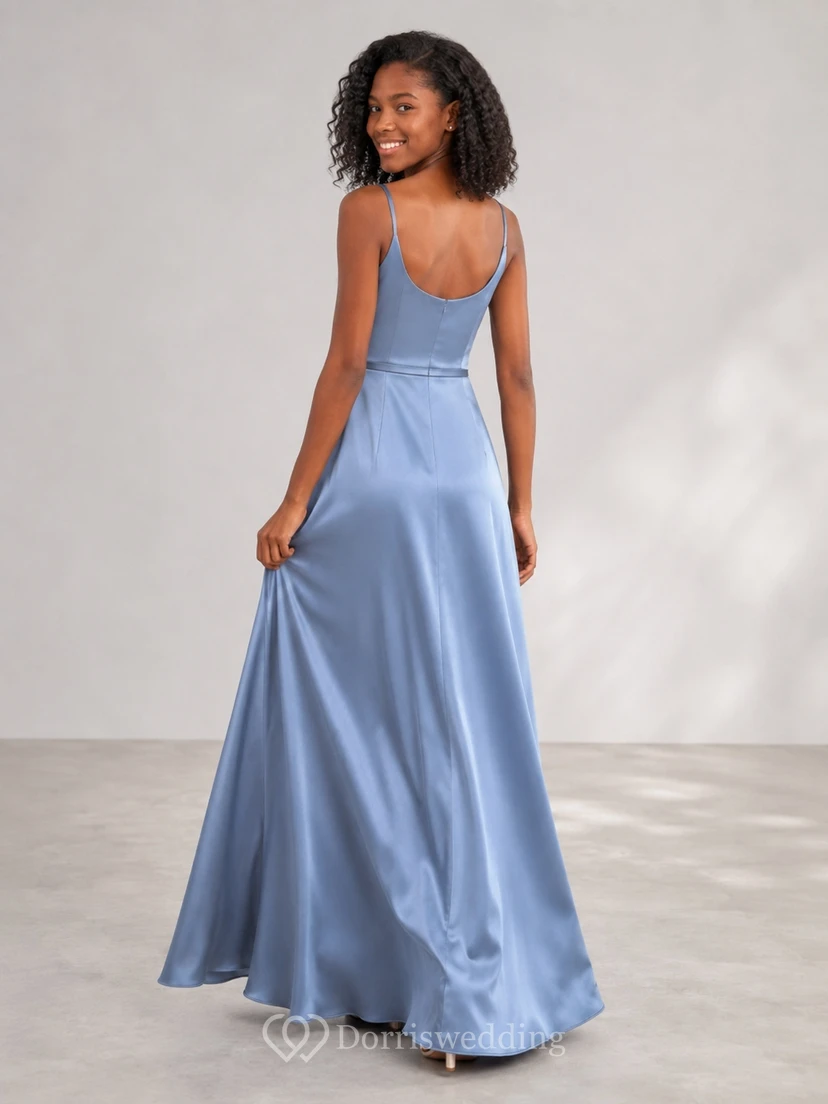Himmelblaues Brautjungfernkleid im A-Linien-Stil mit Spaghettiträgern, ärmellos, aus Satin mit Raffungen, elegant und modern view 2
