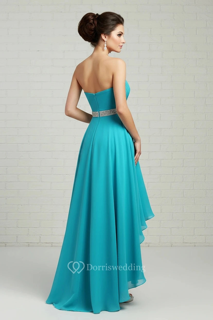 Vestido de verano fluido con corte asimétrico view 2