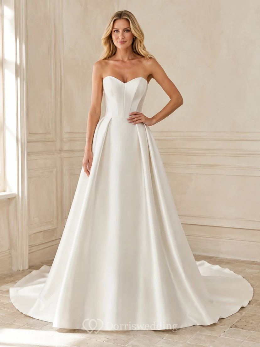 Vestido de novia de satén, corte A, sin tirantes, largo hasta el suelo, con escote en V en la espalda.