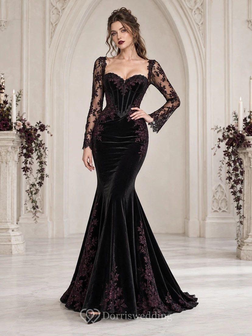 Schwarzes, langärmeliges Brautjungfernkleid im Meerjungfrauenstil aus Samt mit gotischem Muster, herzförmigem Ausschnitt und Korsett.