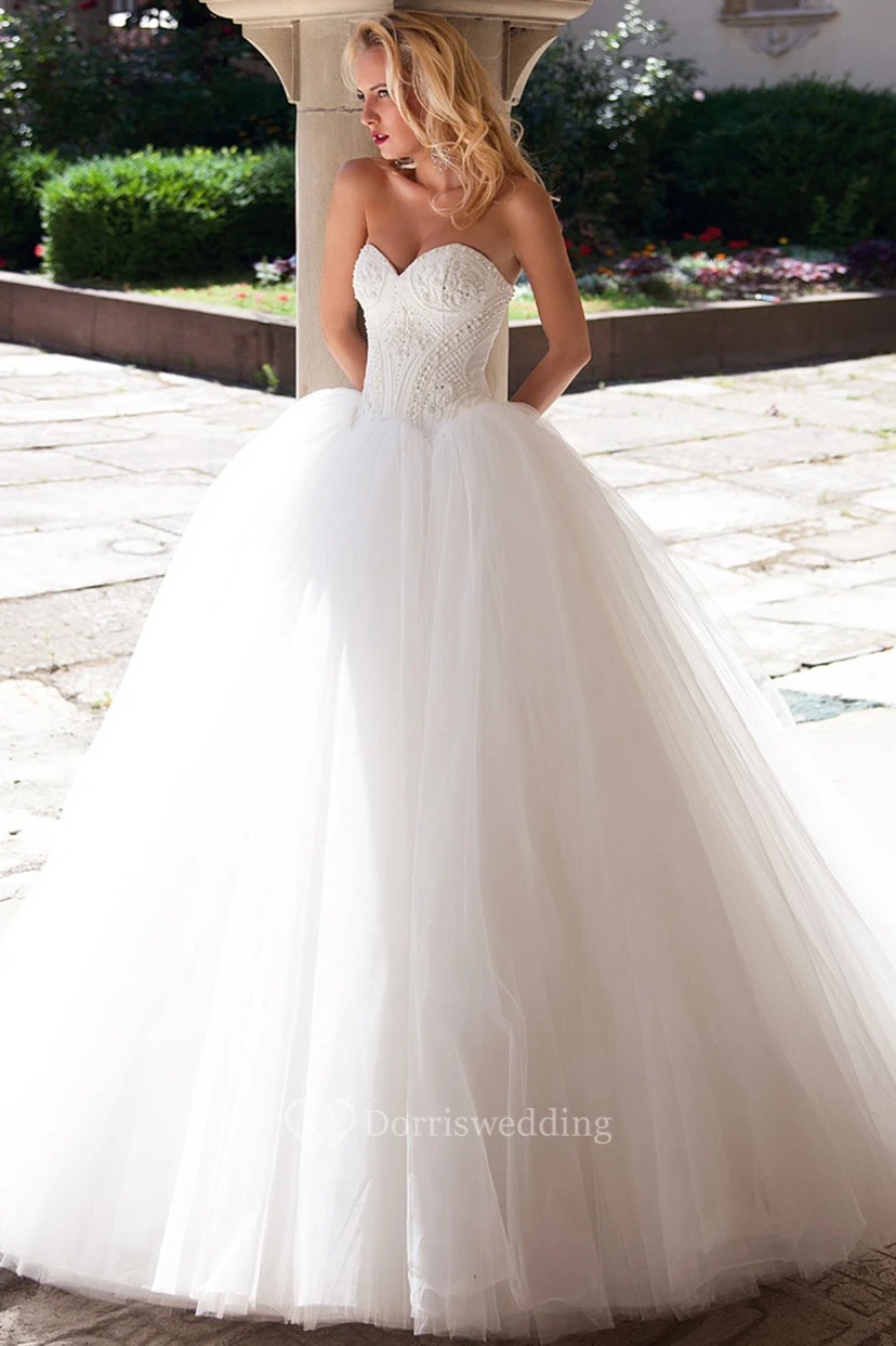 Ballkleid, bodenlang, perlenbesetzt, herzförmig, ärmellos, aus Tüll, Hochzeitskleid