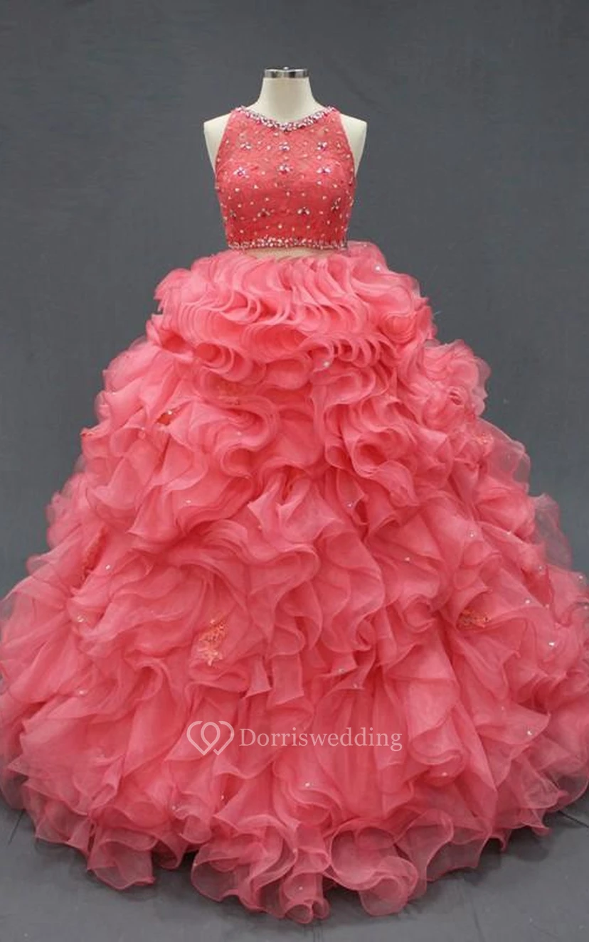 Bodenlanges Kleid aus Organza mit Perlenstickerei, Rüschen, Reißverschluss, Korsettschnürung am Rücken und Spitze view 2