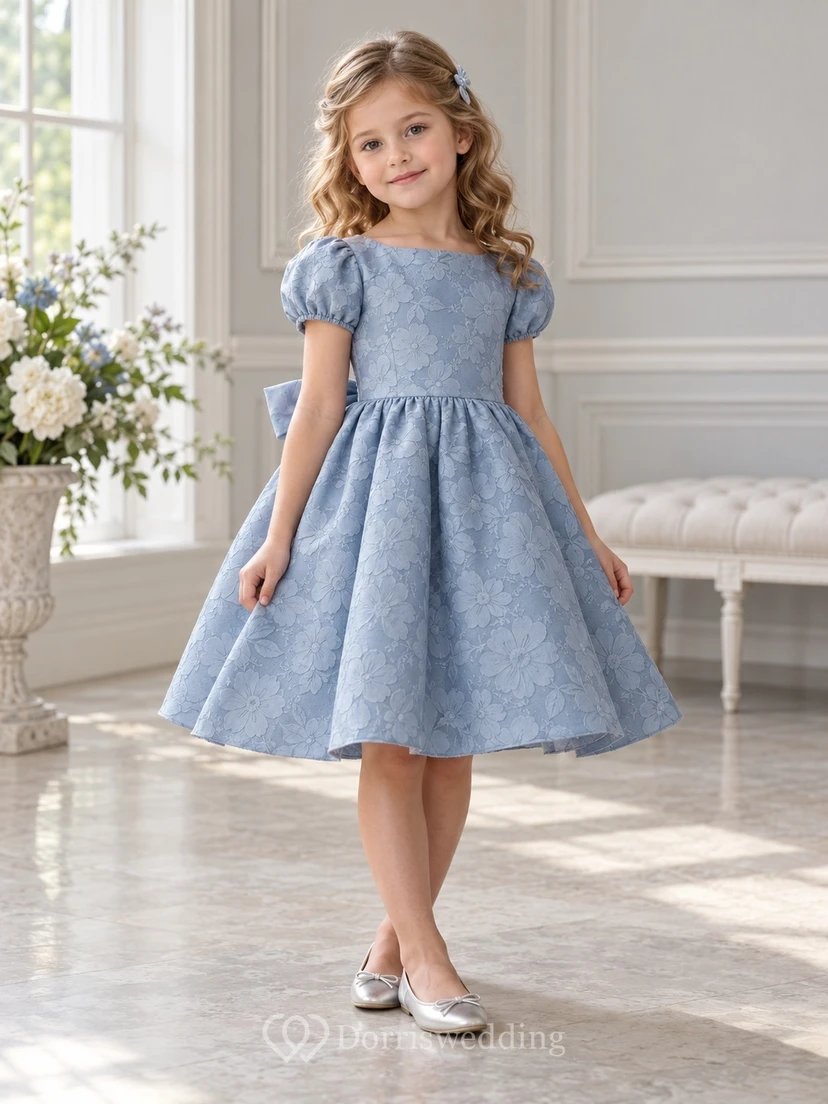 Stahlblaues Blumenmädchenkleid mit Schmuckkragen, Puffärmeln und Schleife