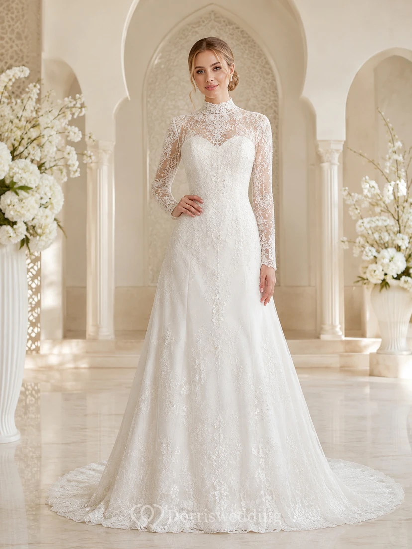 Robe de mariée chapelle à col montant en dentelle illusion et manches longues appliquées