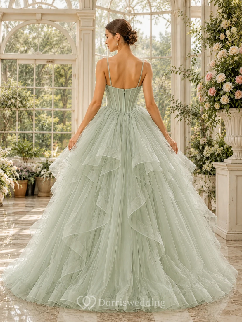 Tüll-Abendkleid in zartem Rosa, Spaghettiträger, bodenlanges Ballkleid mit Herzausschnitt, Stufen und Rüschen view 4