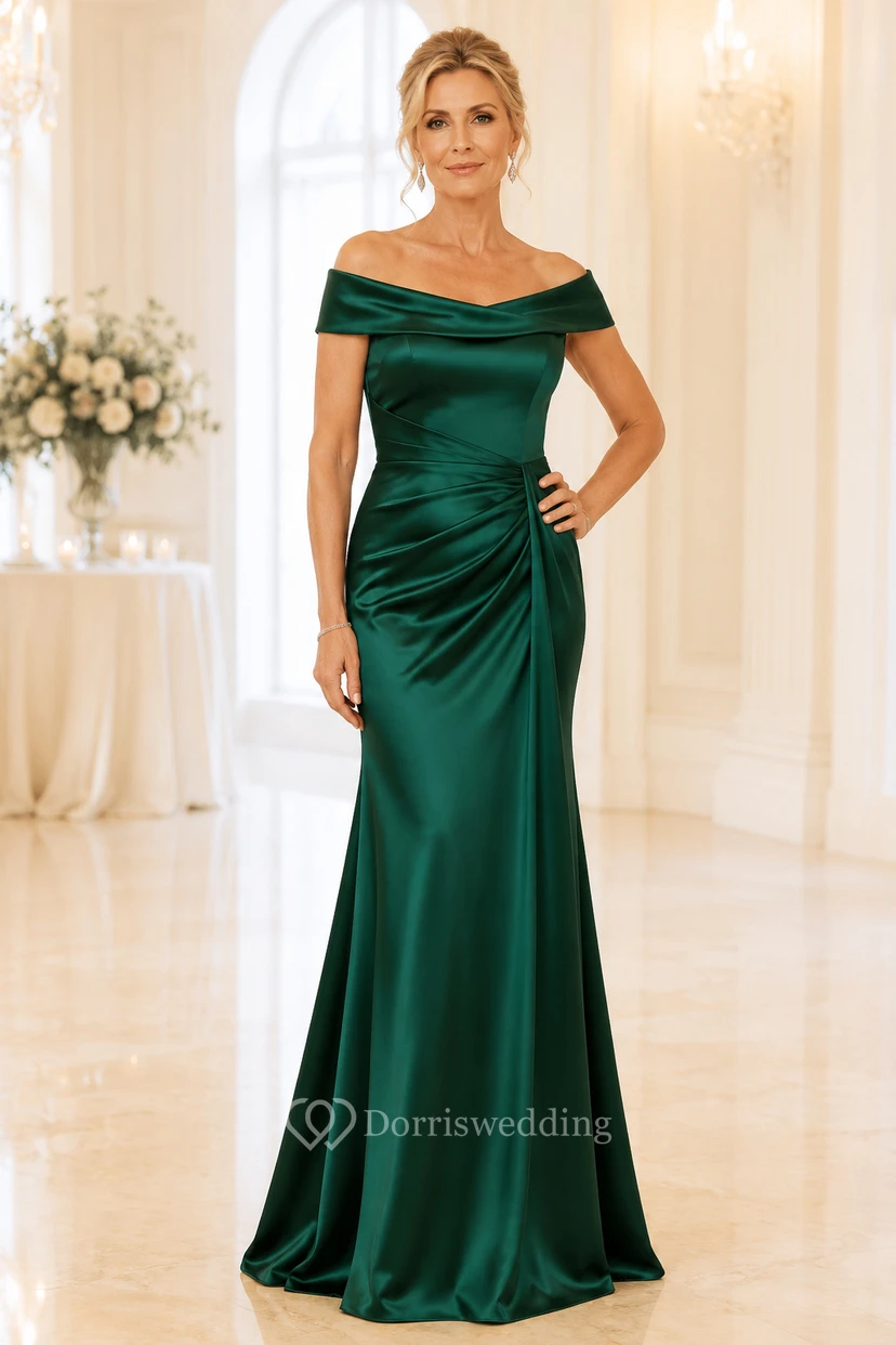 Robe sirène en satin vert foncé pour la mère de la mariée, épaules dénudées, longueur au sol avec fronces