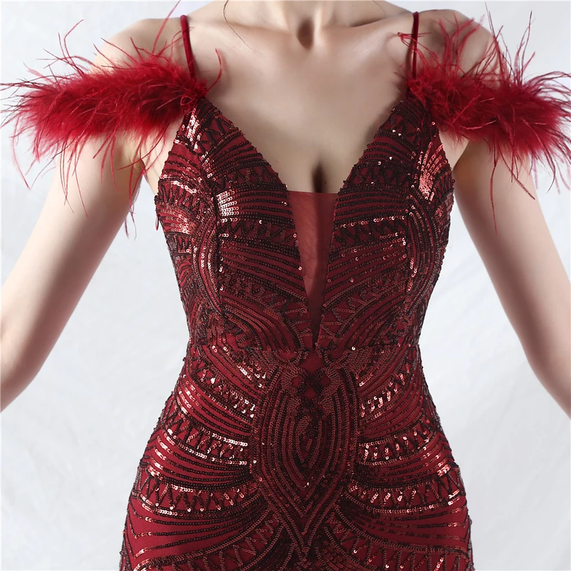 Vestido de noche con cuentas florales y plumas de avestruz elaboradas artesanalmente view 84
