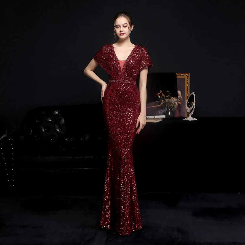 Vestido de noche elegante de otoño con cola de pez, lentejuelas a cuadros, ideal para banquetes. video preview