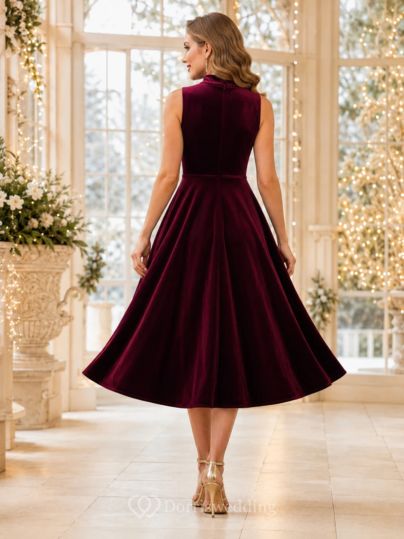 Burgunderfarbenes, hochgeschlossenes, ärmelloses Samtkleid in A-Linien-Form, Teelänge, Weihnachts-Cocktailkleid view 2