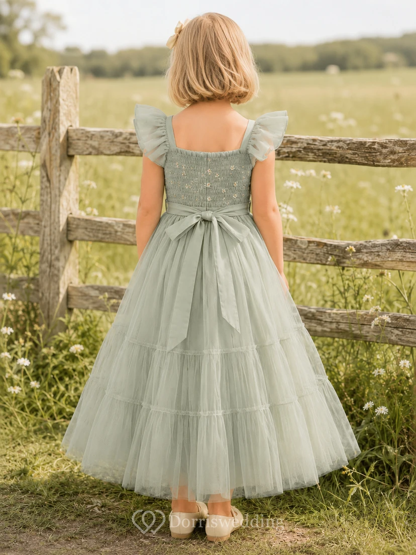 Blumenmädchenkleid aus salbeifarbenem Tüll, A-Linie, mit flatternden Ärmeln, Rundhalsausschnitt, Teelänge, Schleifendetail und Stufenrock view 2
