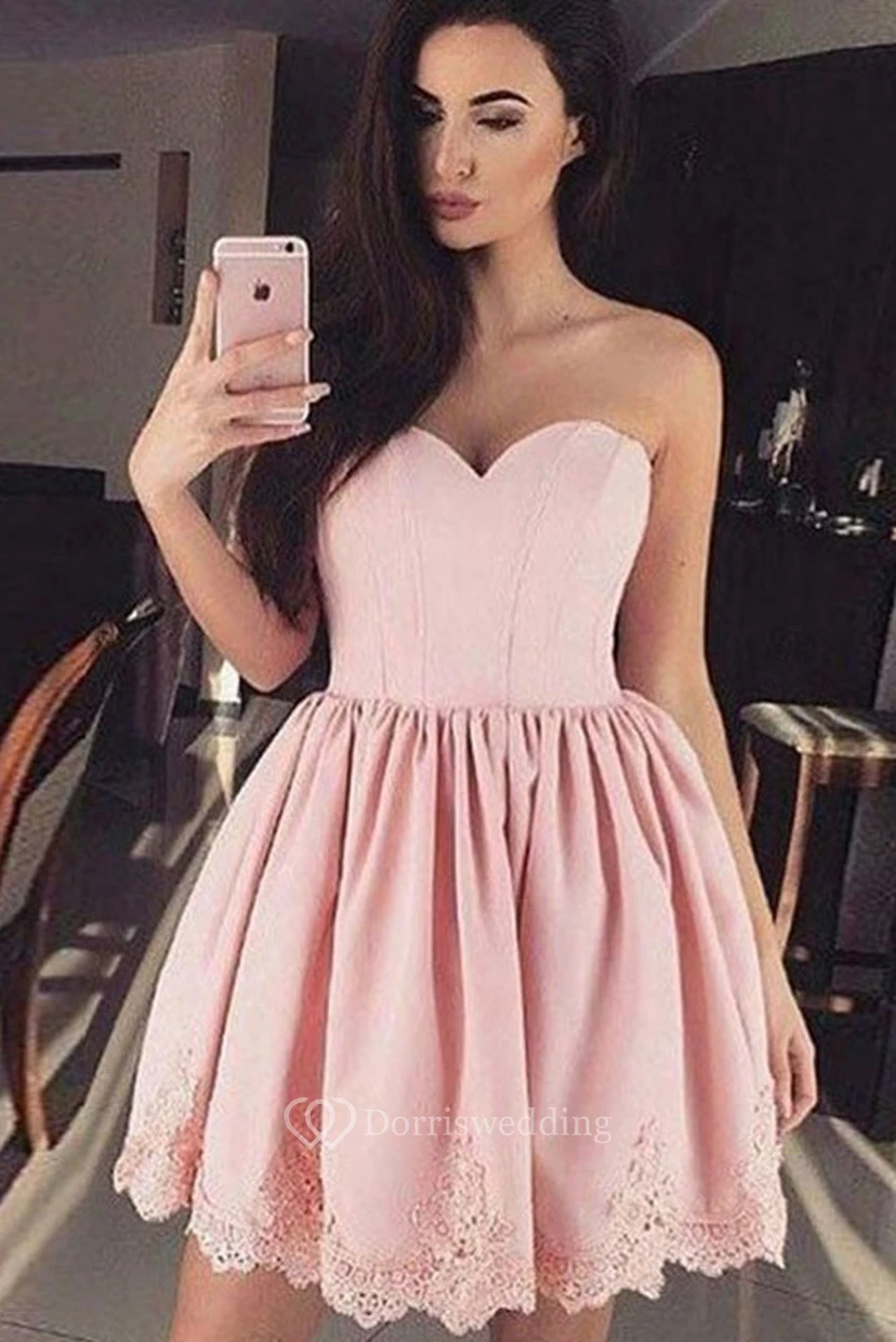A-line Ball Gown Sleeveless Lace Sweetheart Short Mini Homecoming Dress
