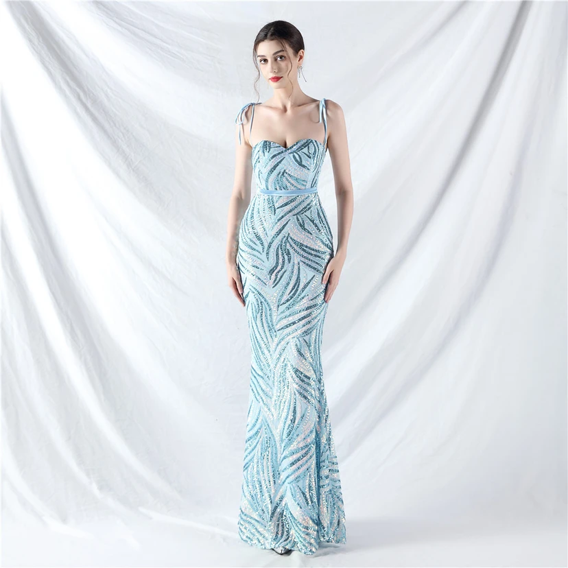 Vestido de noche con tirantes, top tipo tubo y lentejuelas apiladas encriptadas, con método de doble atado de cuerda. view 70