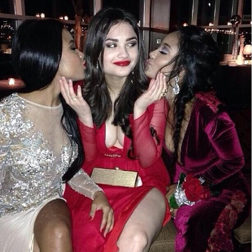Long Sleeves Prom Dresses Pink Thigh-High Slit Sequined Backless Sexy Evening Gowns view 4