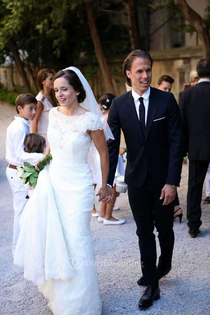 Delicate Tulle Lace Mermaid Wedding Dress Beadings Sweep Train