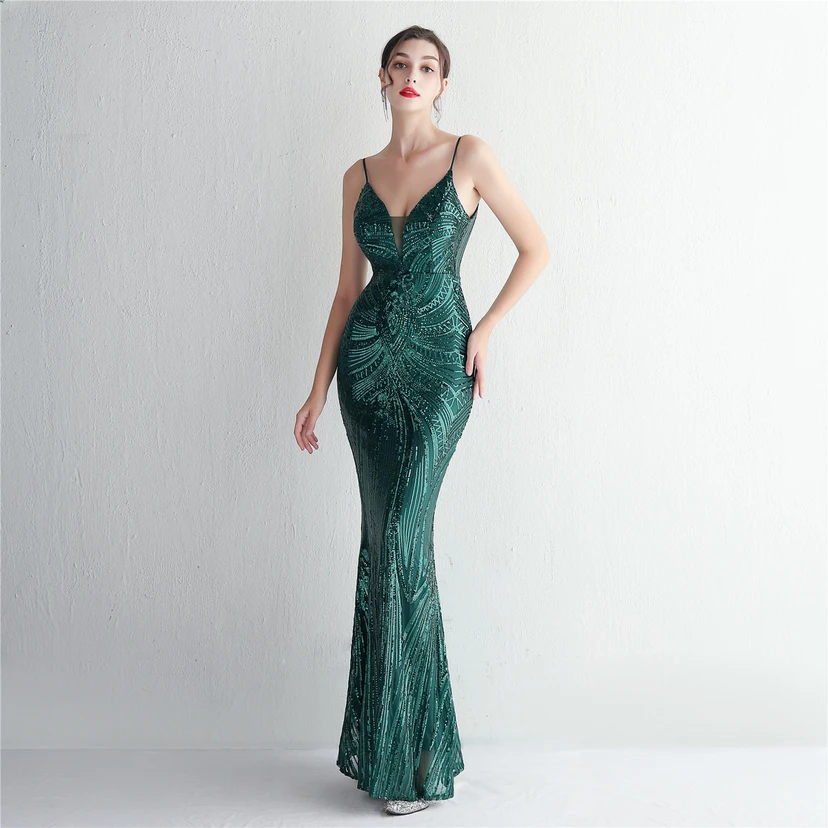 Vestido largo de noche con lentejuelas y tirantes de flores, ajustado, elegante y de estilo sofisticado. view 54