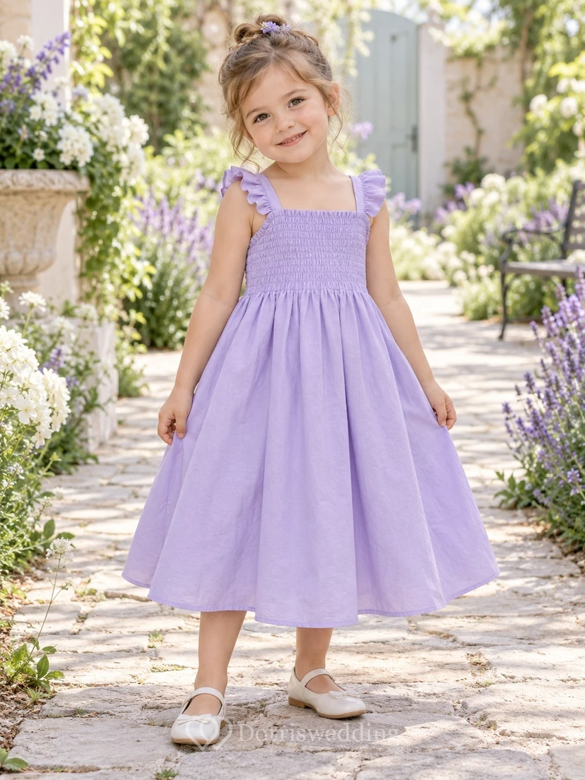 Teelanges, lavendelfarbenes A-Linien-Kleid mit eckigem Ausschnitt, gerafften Rüschenträgern und Schleife am Rücken für Blumenmädchen