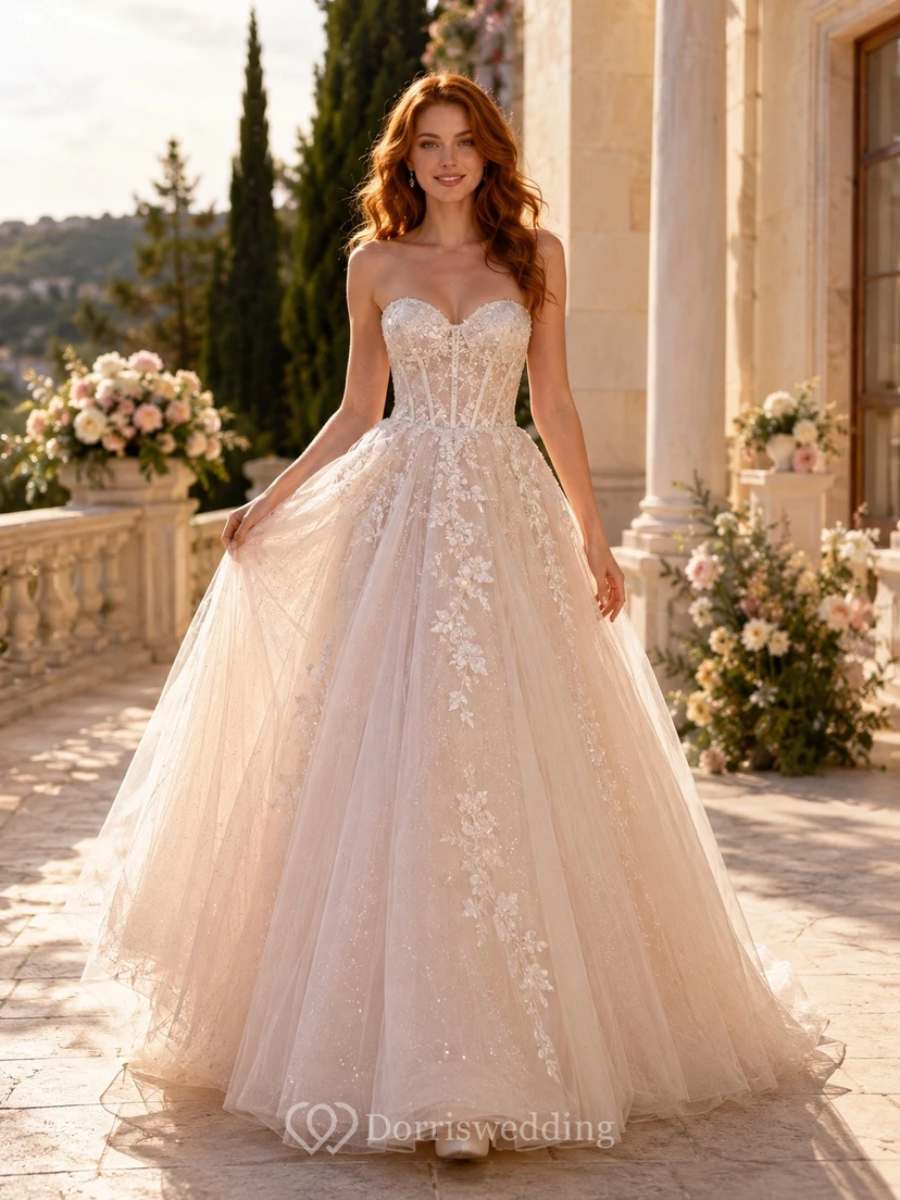 Vestido de novia largo sin tirantes de encaje y tul de lujo, corte en A, hasta el suelo.
