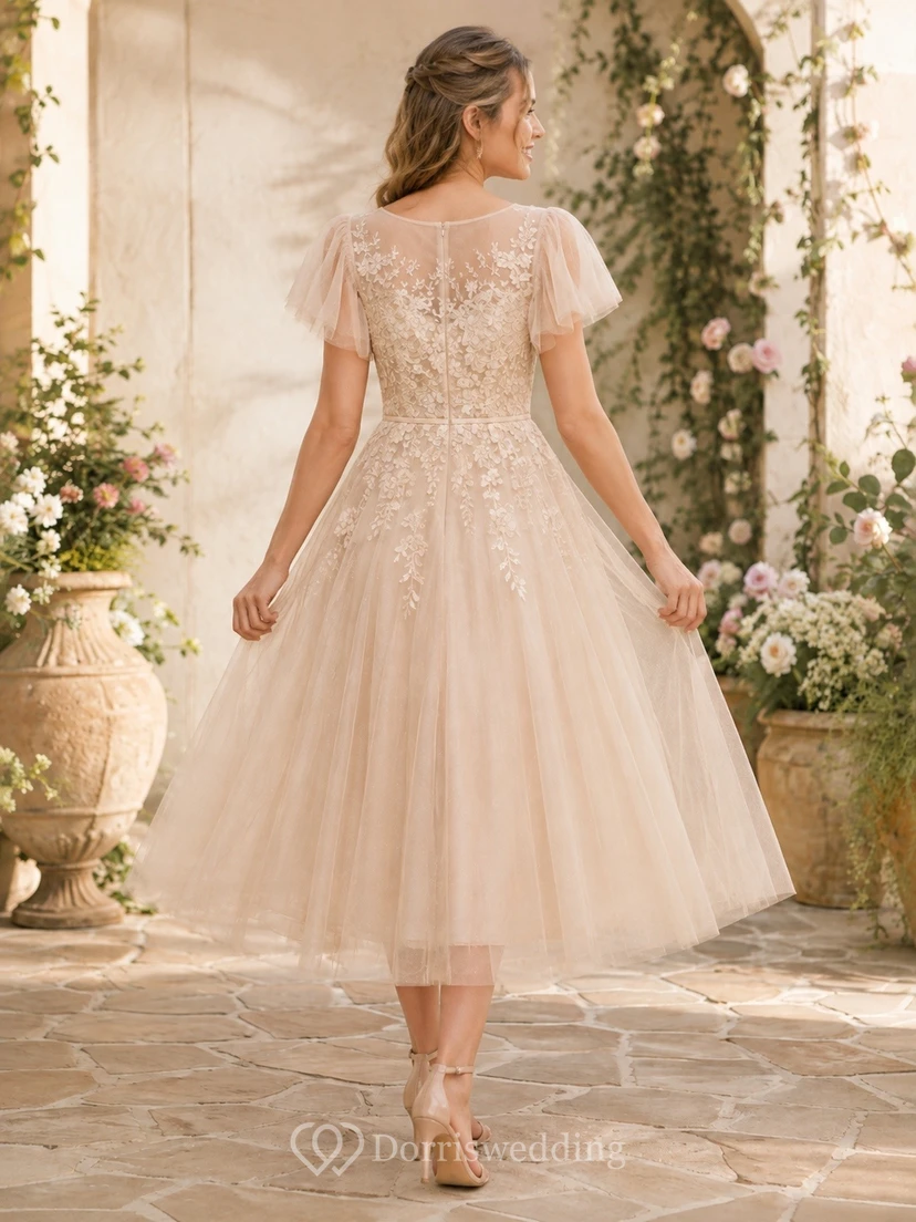 Robe romantique mi-longue à manches courtes et corsage en dentelle champagne view 2