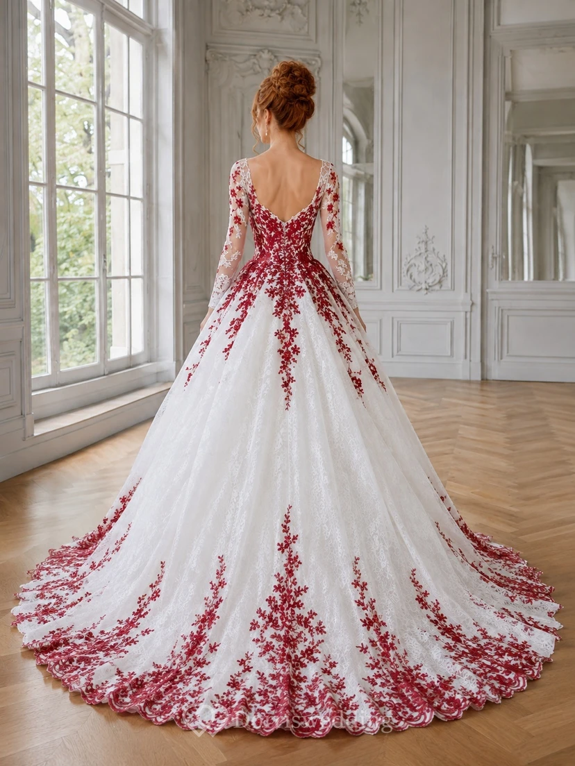 Rotes Brautkleid aus Tüll mit floraler Spitze, langen Ärmeln und herzförmigem Ausschnitt, Kapellenschleppe view 2