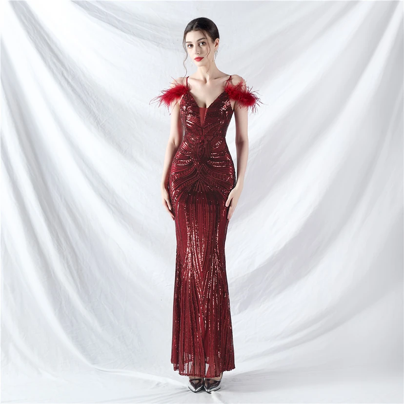 Vestido de noche con cuentas florales y plumas de avestruz elaboradas artesanalmente view 77