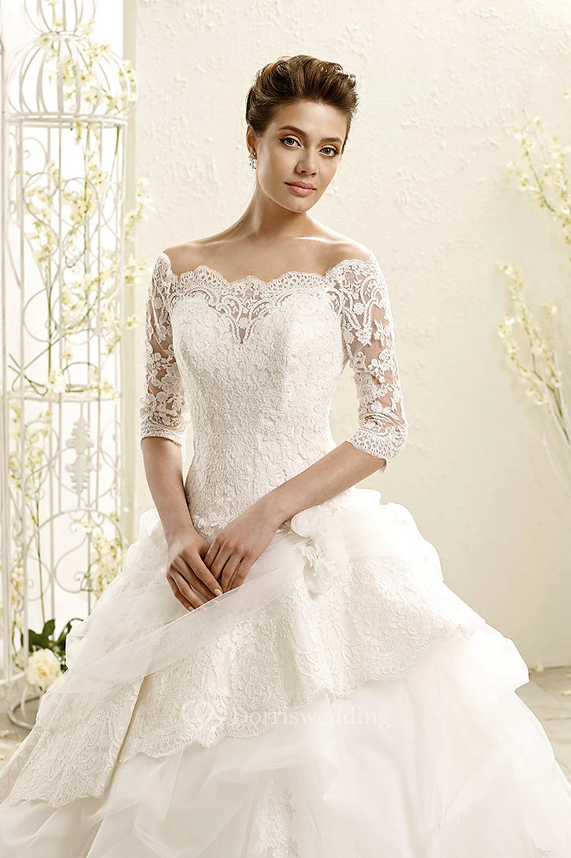 Ball Gown Appliqued Off-The-Shoulder Half-Sleeve Tulle Wedding Dress With Ruffles view 2