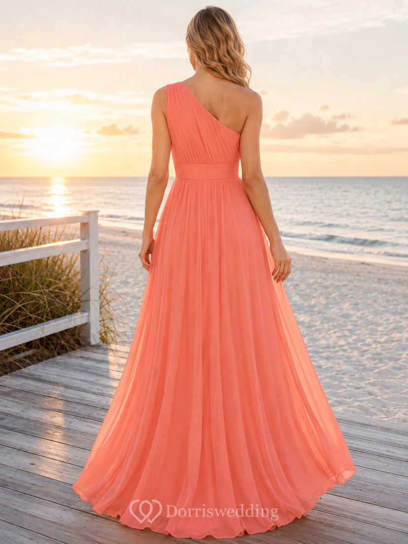 Robe longue de plage plissée asymétrique en mousseline corail à une épaule view 2