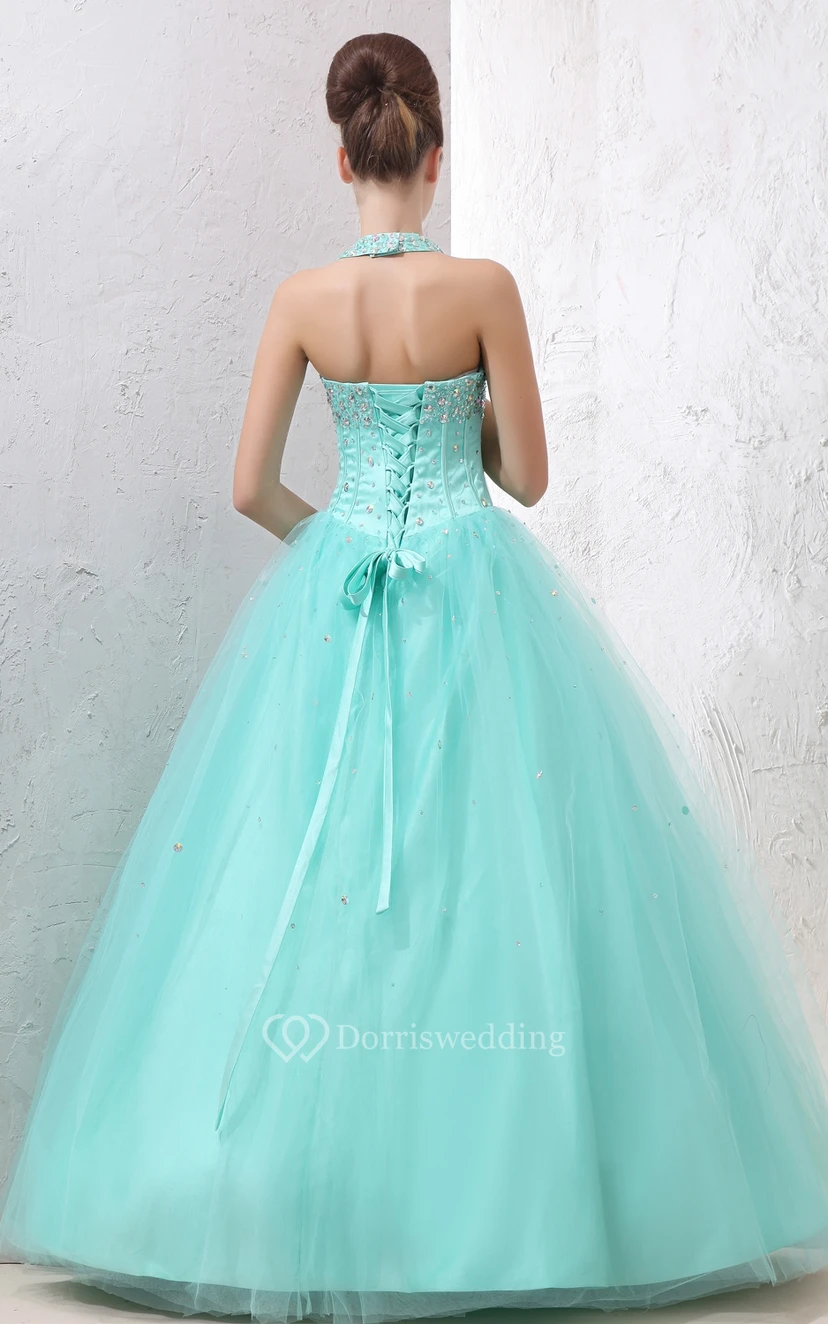 Robe de bal trapèze décolletée en cœur, ornée d'un corsage perlé et d'un jupon en tulle. view 4