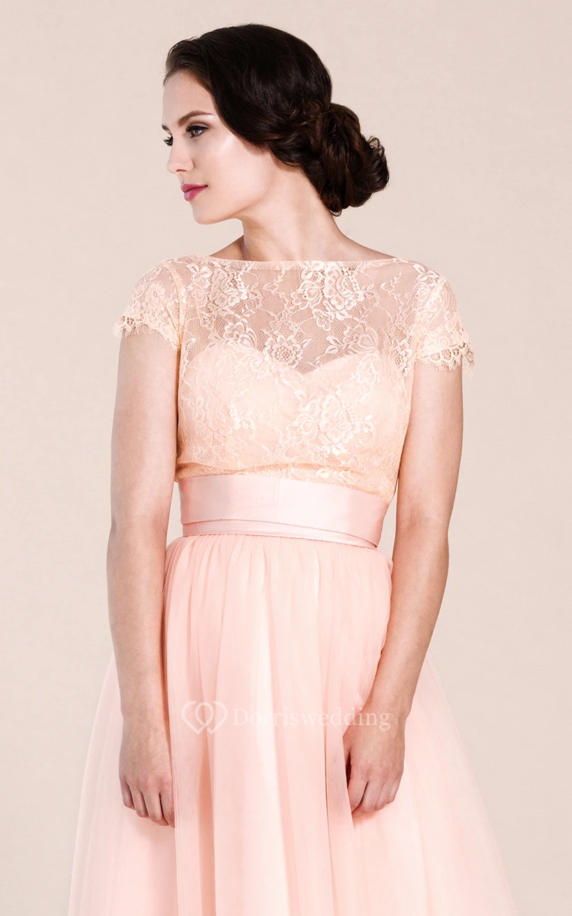 Kurzärmeliges A-Linien-Kleid mit Spitzendetails view 6