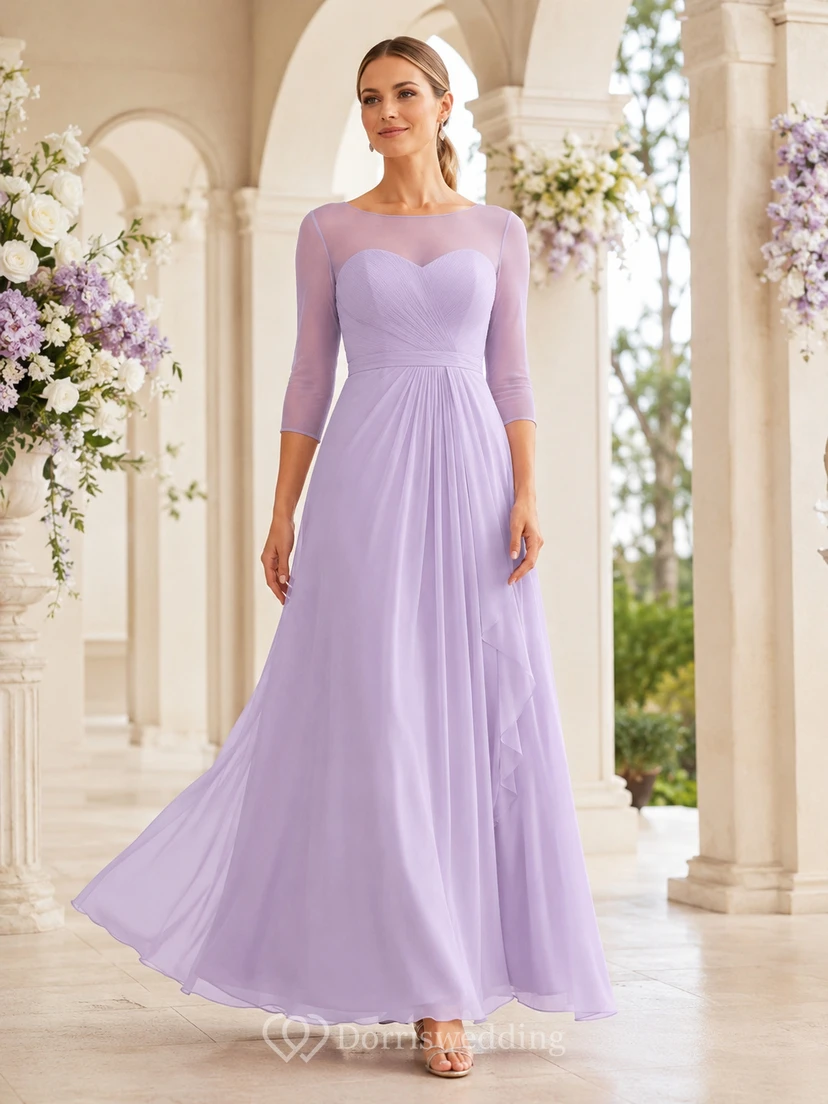 Vestido largo de gasa plisada de corte A con escote corazón y falda ilusión tipo barco, color lila, manga tres cuartos y largo hasta el suelo.