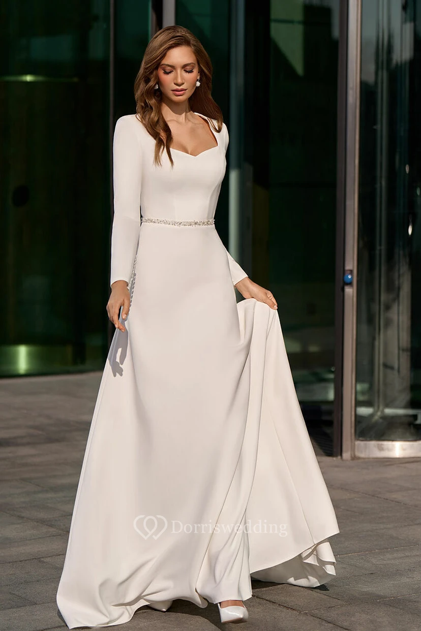 Satin-Brautkleid mit langen Ärmeln, einfarbigem Design, eckigem Ausschnitt und Taillenperlen view 4