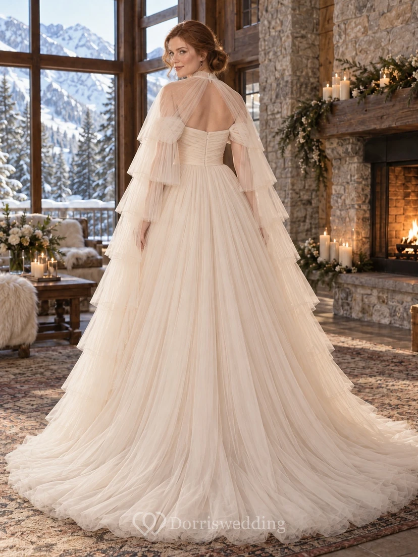 Winterrosa Brautkleid mit gerafftem Oberteil und gestuftem Tüllcape in A-Linie view 2