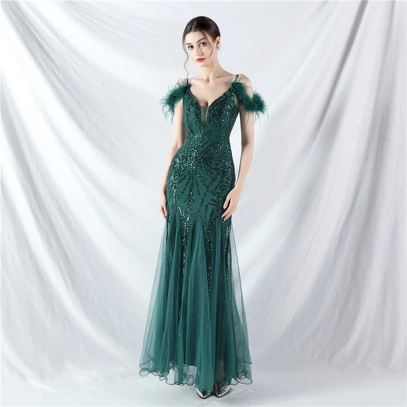 9-farbiges, handgefertigtes Abendkleid aus Kamelfedern, Netzstoff und Pailletten, sexy Trägern view 11