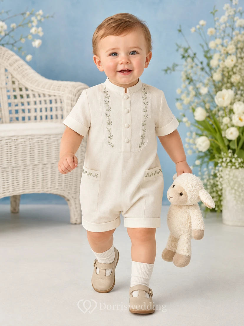Bezaubernder elfenbeinfarbener Kurzarm-Baby-Tauf-Strampler mit Blumenstickerei