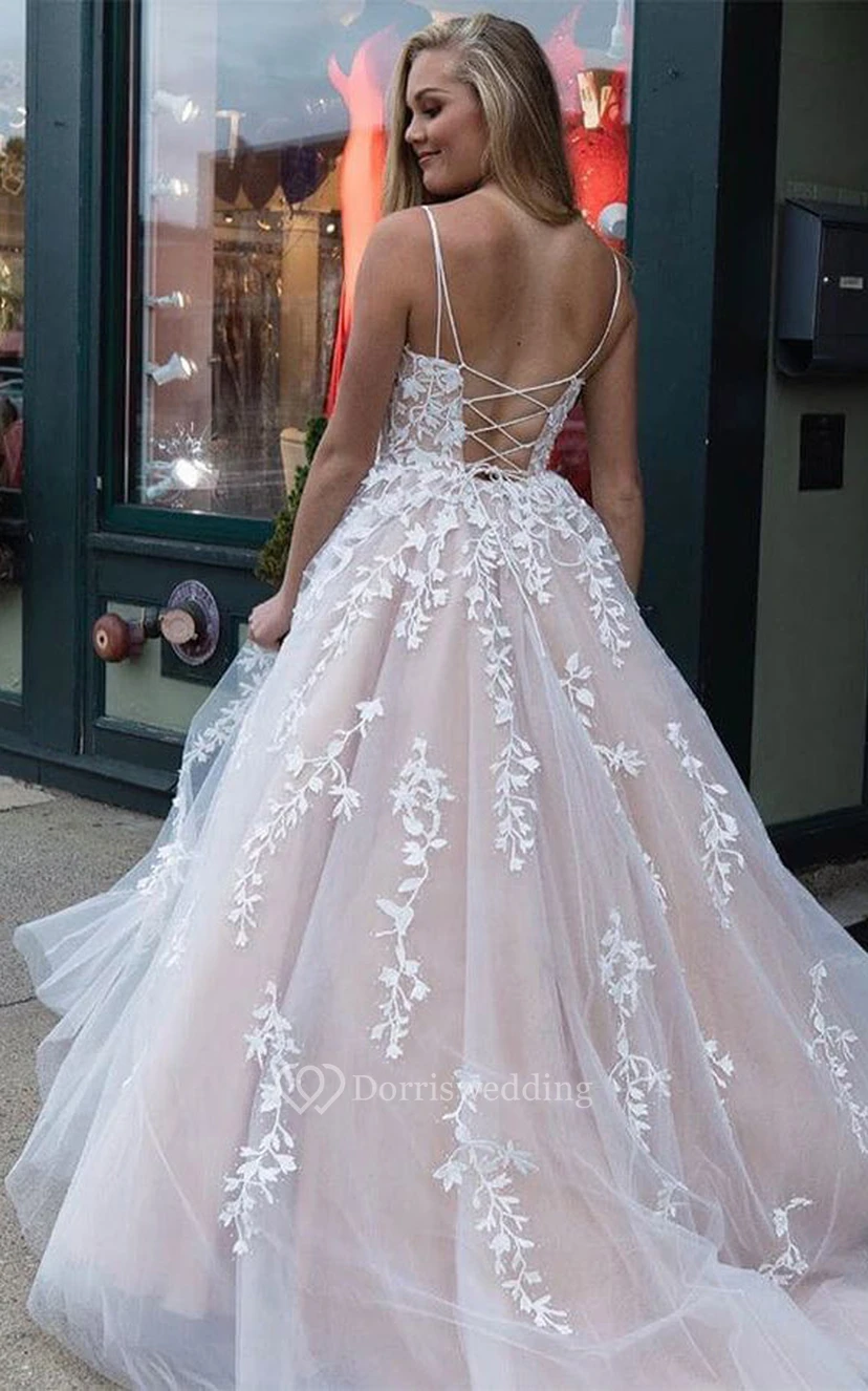 Spaghetti-Weißes Empire-Kleid in A-Linie mit Spitzenapplikationen und Tüll view 2