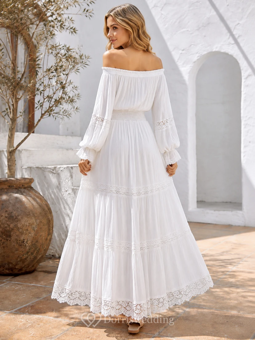 Robe de mariée bohème de plage en mousseline de soie à manches bouffantes et volants, épaules dénudées et dentelle, style poète view 2