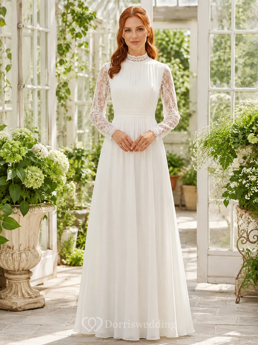 Robe de mariée champêtre modeste à col montant en dentelle illusion et manches longues, style jardin.