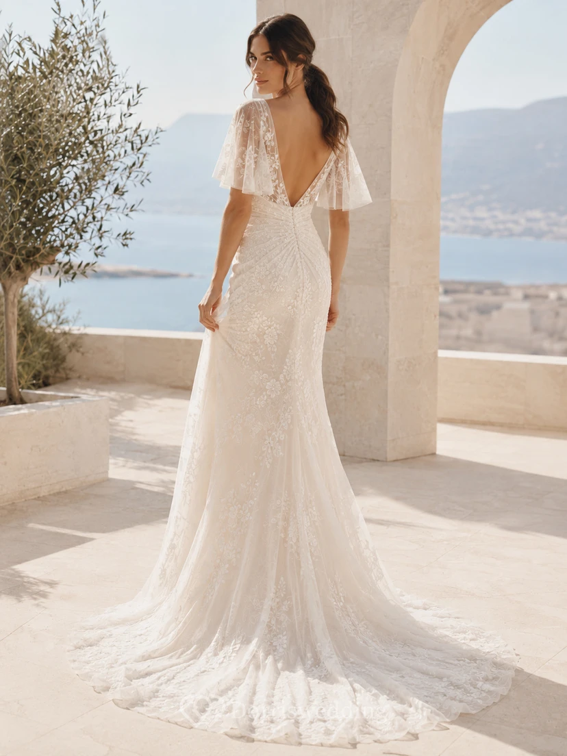 Robe de mariée sirène en dentelle florale à col en V et manches papillon view 2