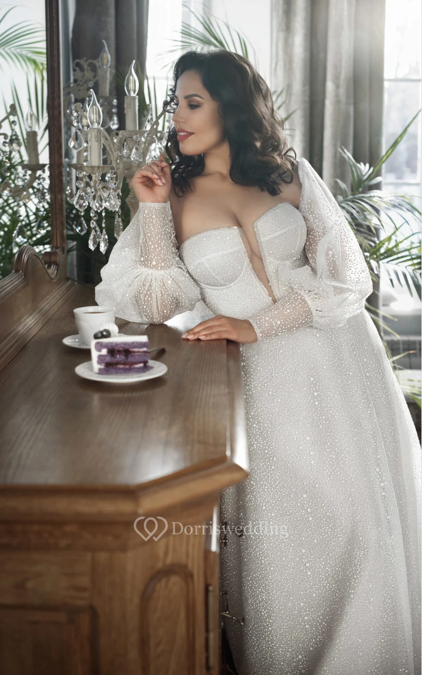Vestido de novia modesto de talla grande con escote corazón, bordados y mangas abullonadas, corte A, estilo modesto. view 3
