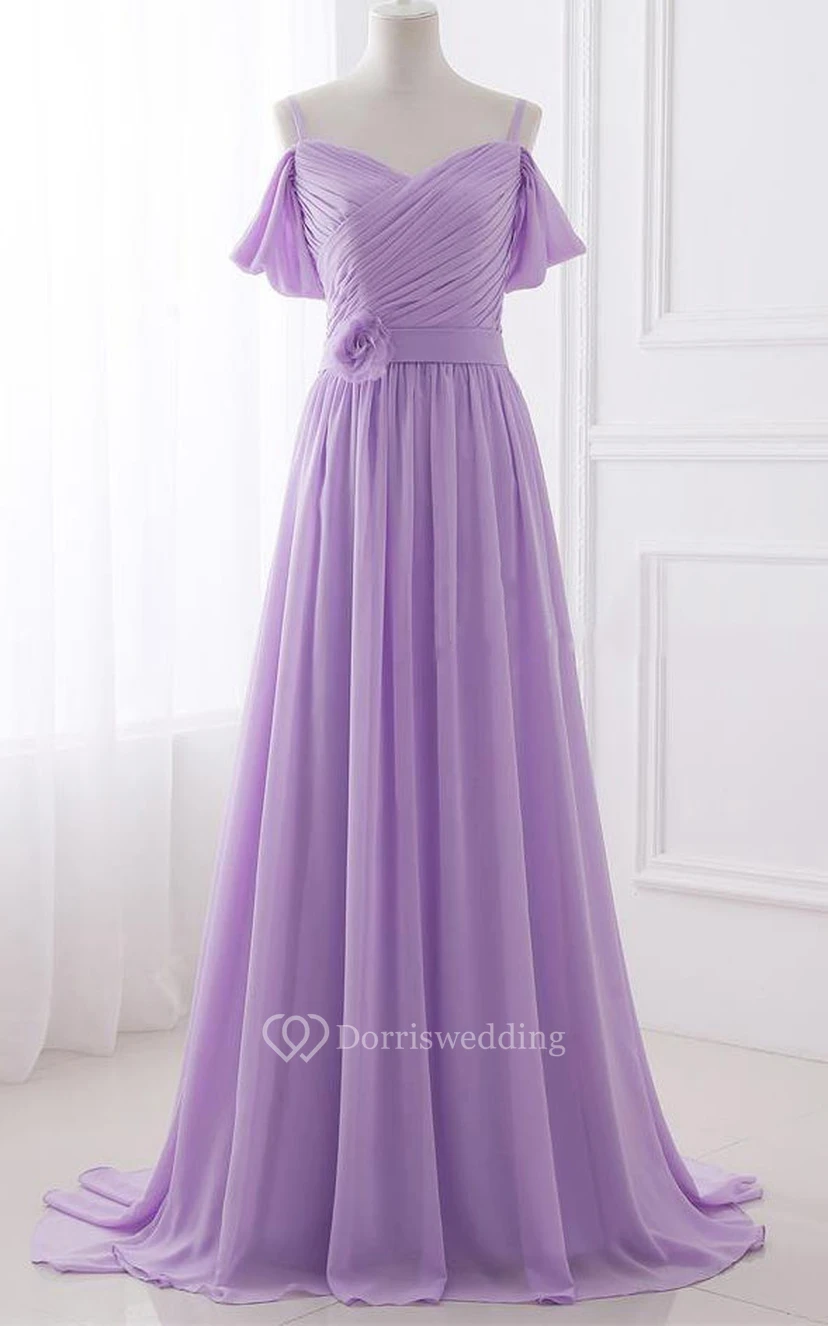 Vestido de gasa con tirantes finos y pliegues