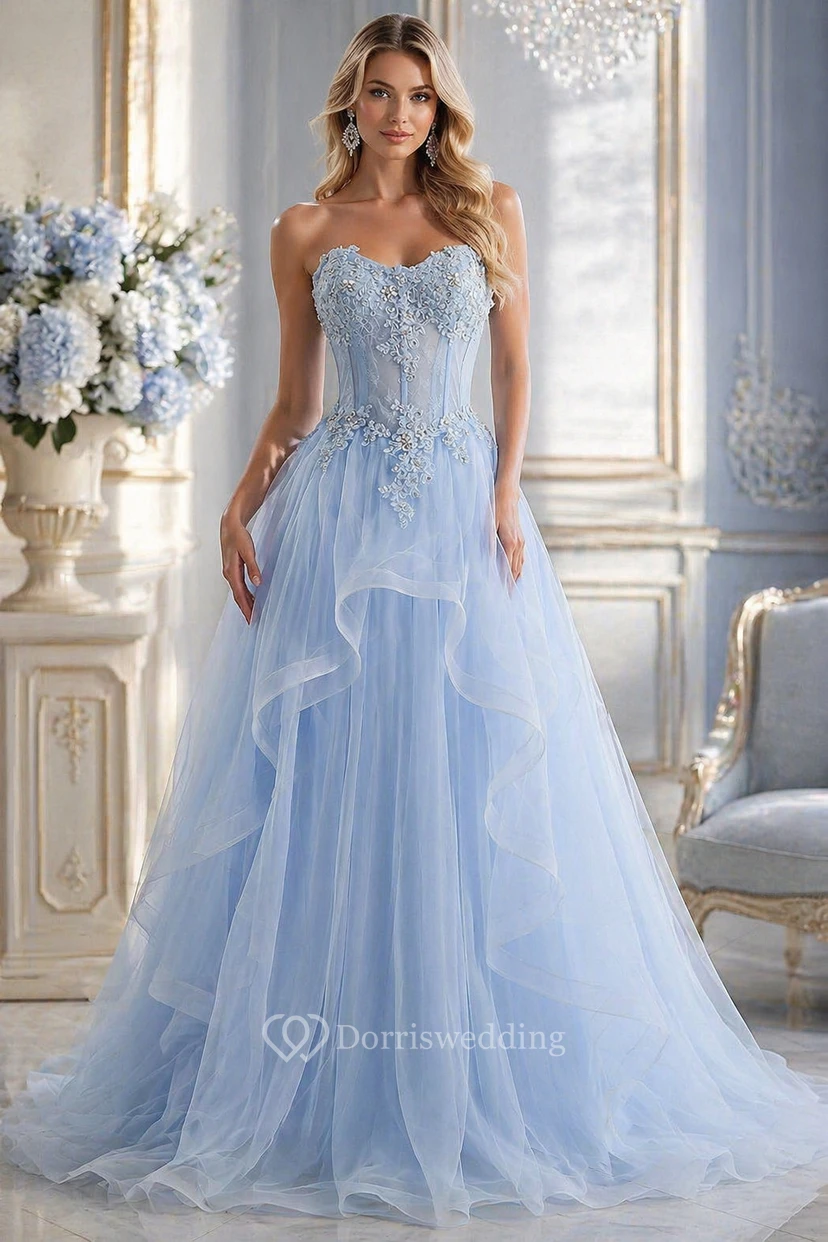 Vestido de fiesta informal sin mangas, largo hasta el suelo, con cola de barrido, corte en A y detalles de pedrería.
