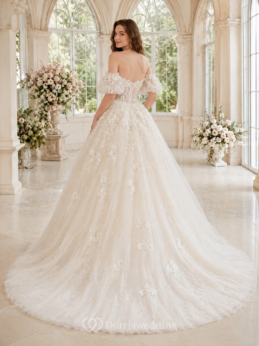 Robe de bal romantique en dentelle florale à épaules dénudées et manches bouffantes, robe de mariée avec traîne chapelle view 2