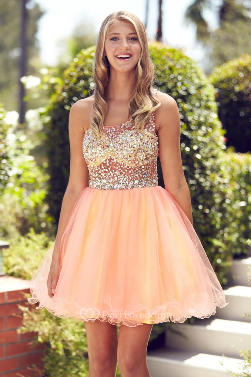 Robe en tulle sans manches à bretelles courtes et coupe trapèze multicolore, ornée de perles