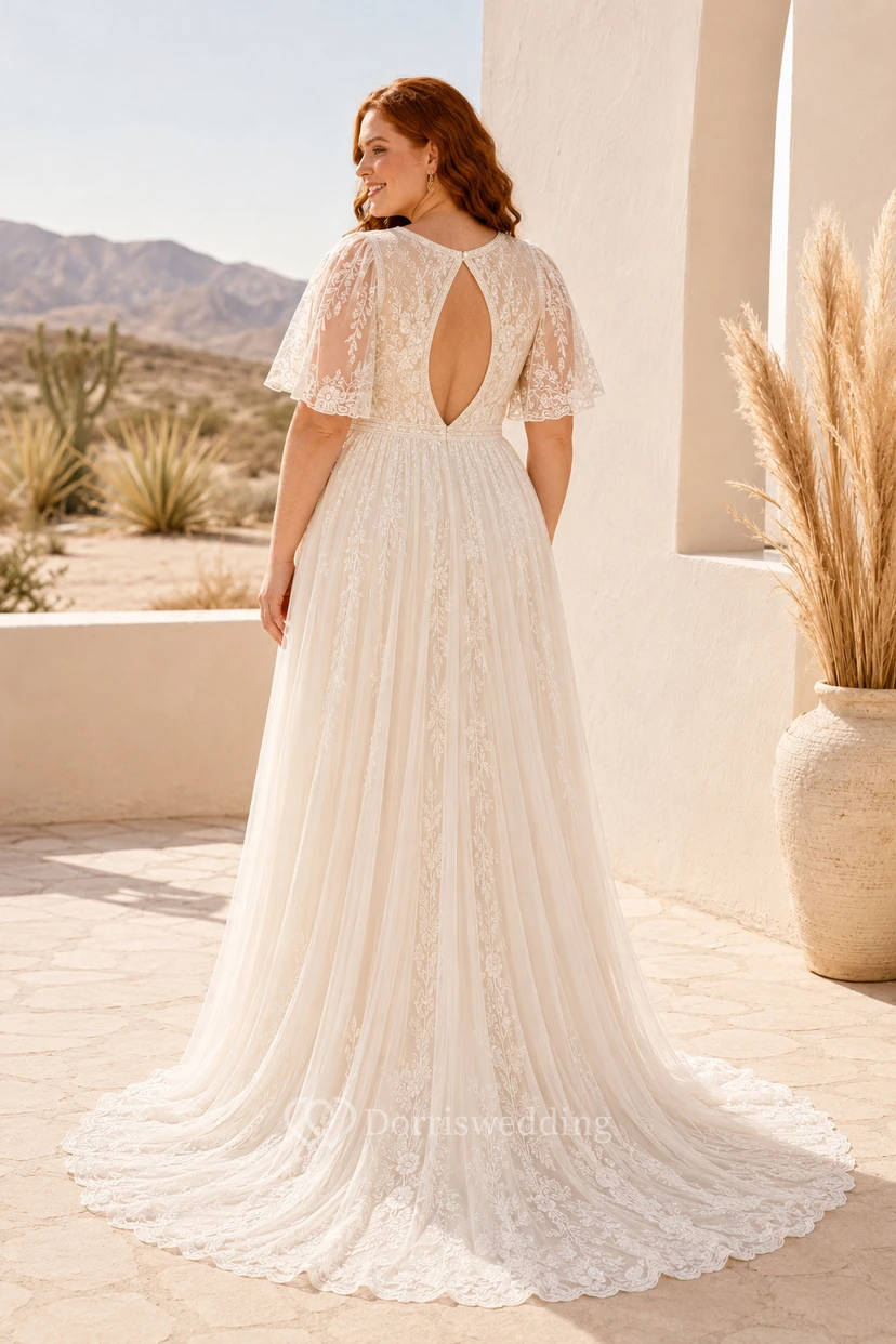 Plus Size Brautkleid in A-Linie mit V-Ausschnitt, kurzen Ärmeln und Schlüssellochausschnitt am Rücken view 2