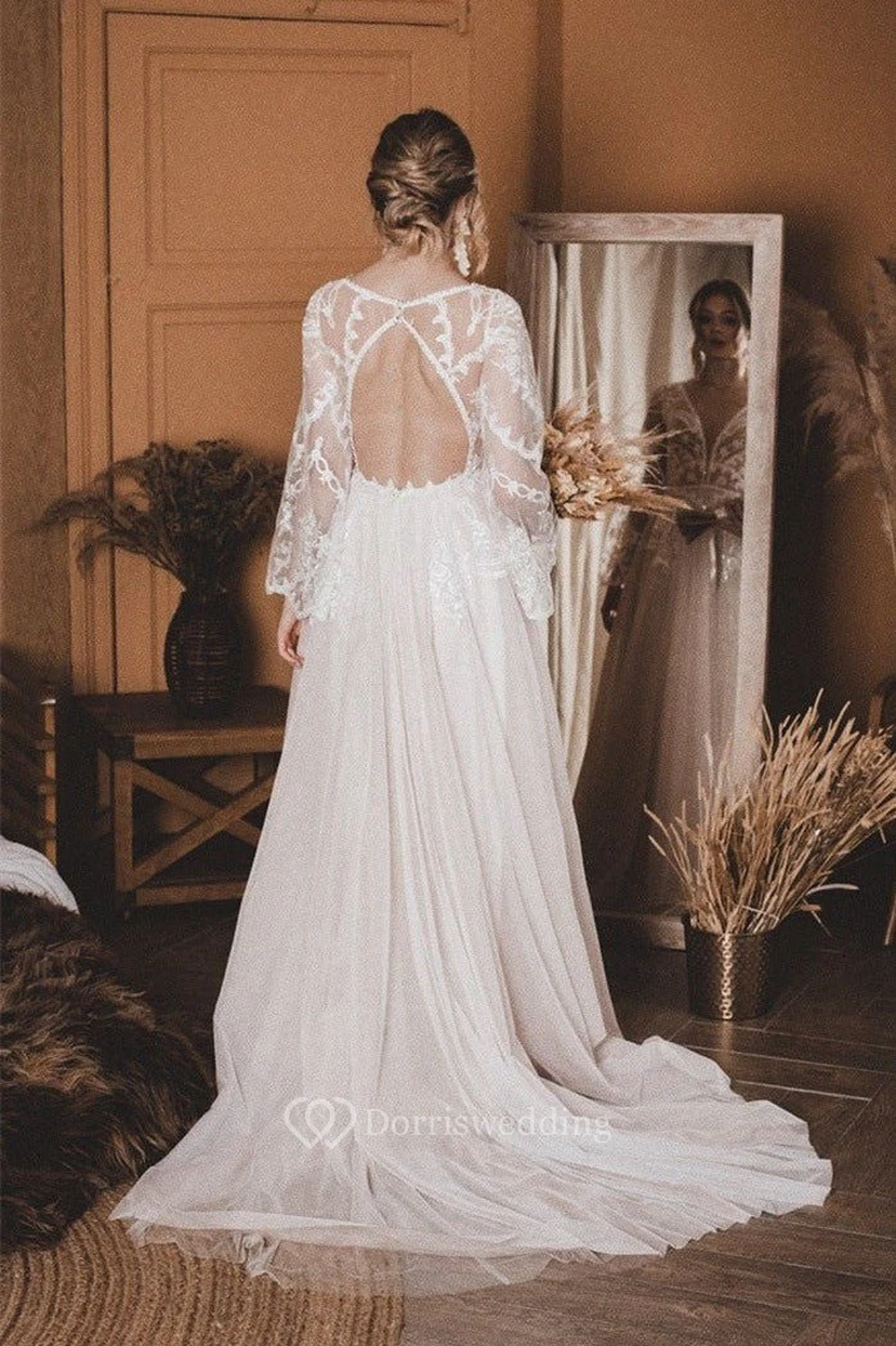 Robe de mariée bohème en dentelle crème view 2