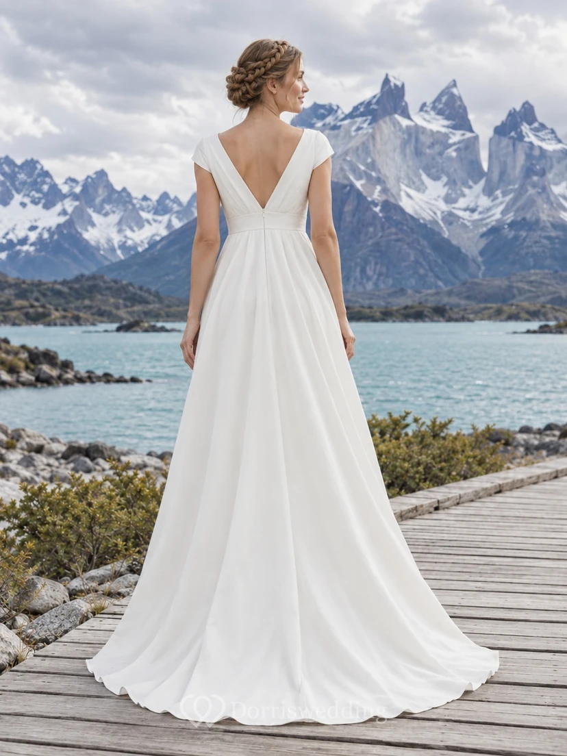 Vestido de novia de popelina con escote en V, mangas cortas, cintura ajustada y falda en línea A. view 2