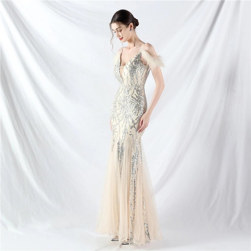 9-farbiges, handgefertigtes Abendkleid aus Kamelfedern, Netzstoff und Pailletten, sexy Trägern view 33