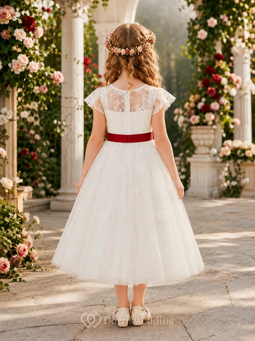 Adorable y elegante vestido de niña de las flores, estilo barco, manga corta, tul, largo hasta la rodilla, fajín color burdeos. view 2