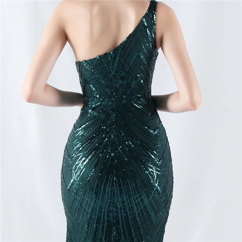 Vestido de noche asimétrico con escote alto y escote alto, adornado con cuentas florales y flores. view 27