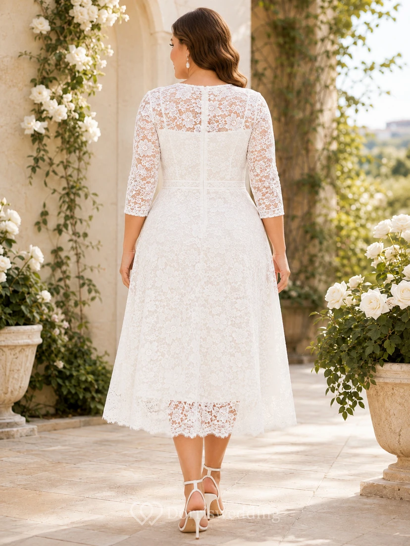 Robe de mariée romantique grande taille, décolleté en V, dentelle illusion, manches trois-quarts, style thé view 2